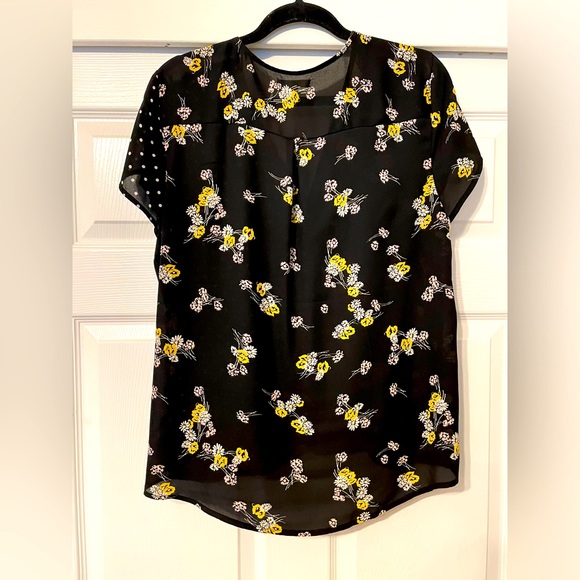 Maurice’s multi colored blouse - Picture 2 of 4